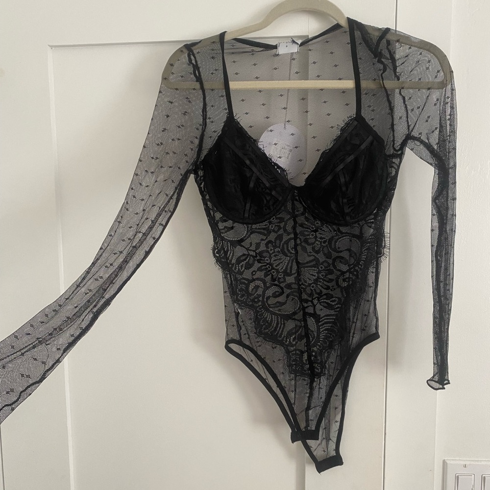 Princess Polly - Lace Long Sleeve Body Suit